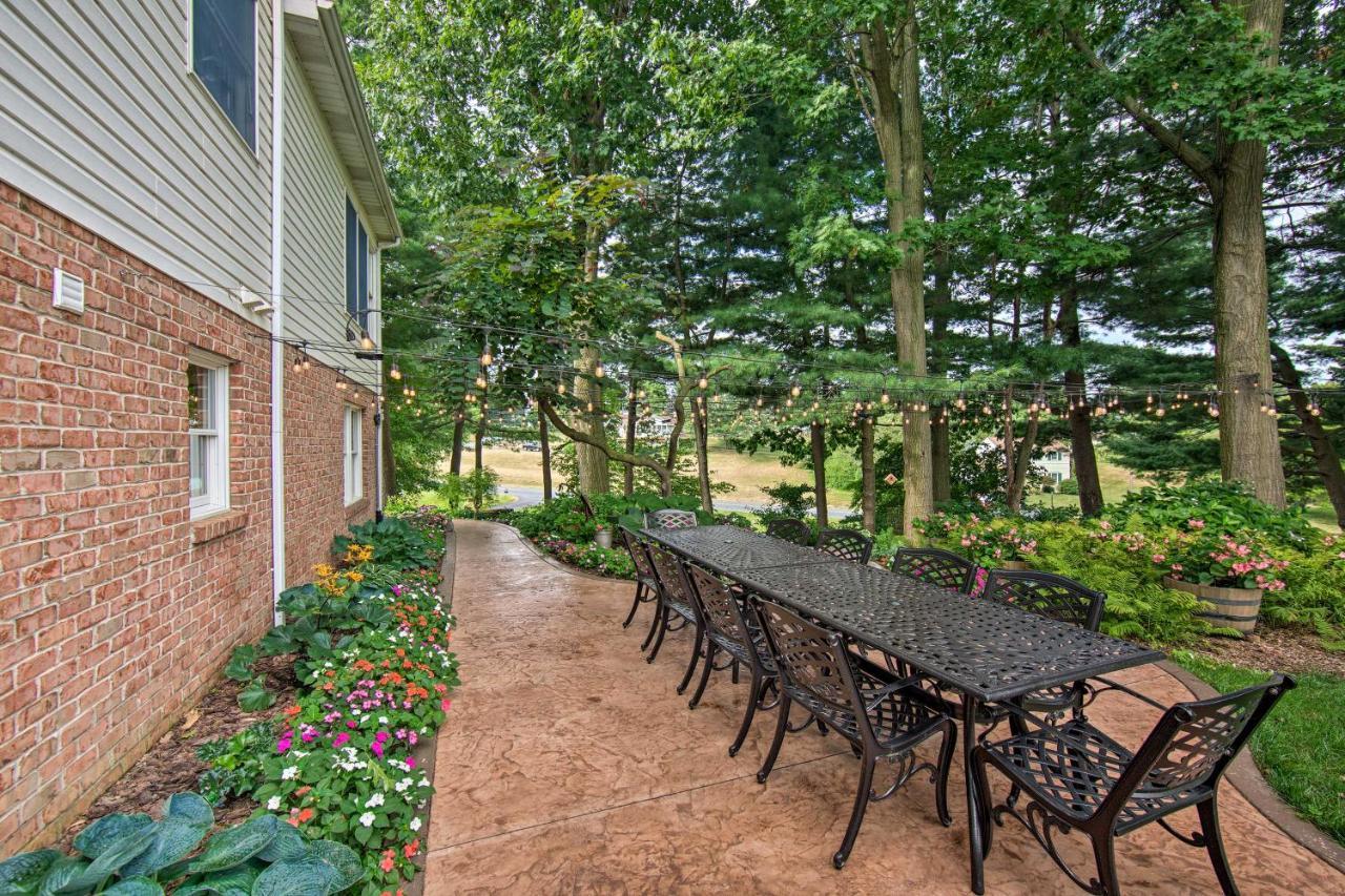 Charming Apartment With Yard And Beautiful Gardens! Manheim Exterior photo